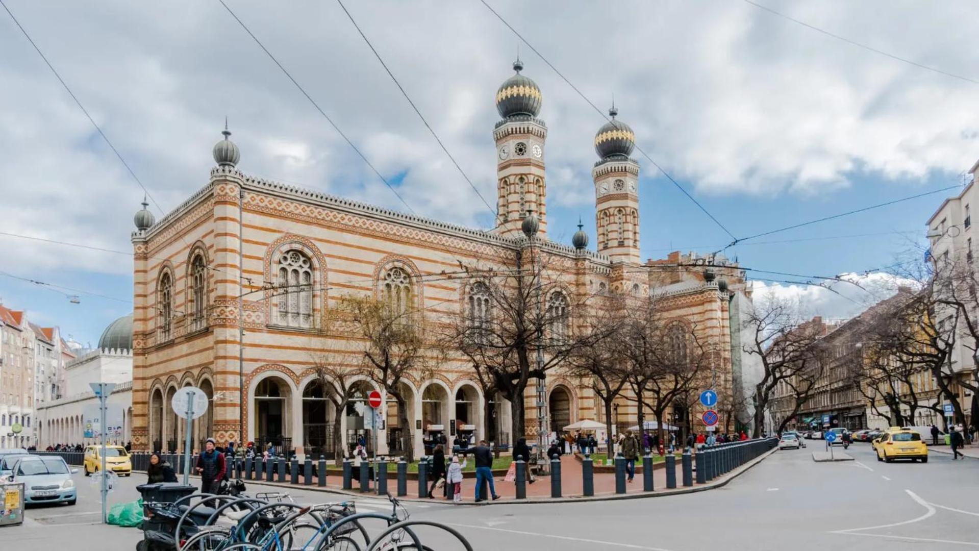 Colorful Apartment Next To Gozsdu And Synagogue Budapest Extérieur photo